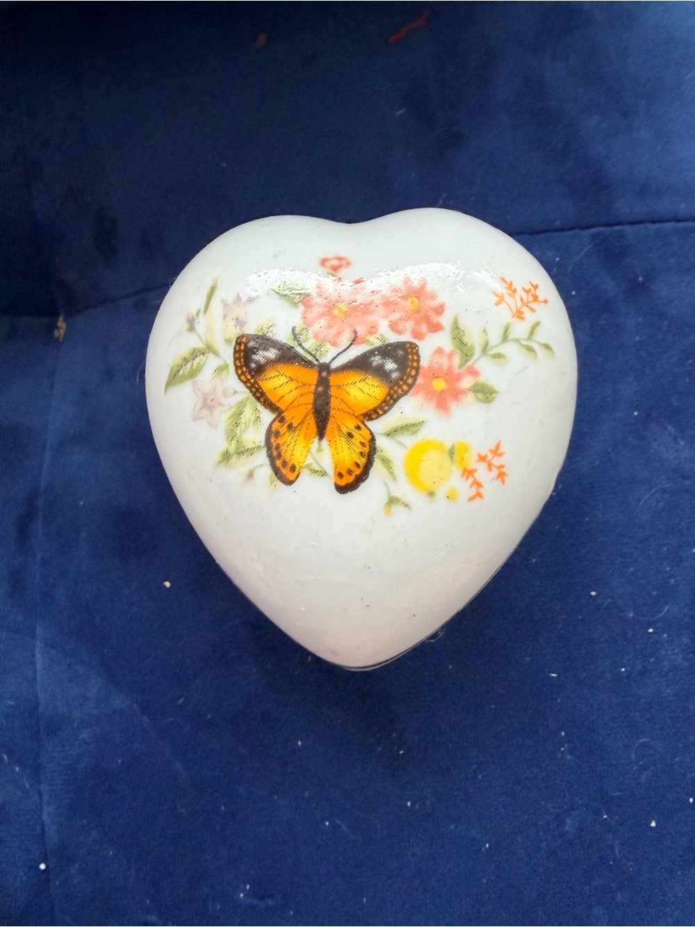 Butterfly Floral Ceramic Heart Trinket Box Vintage Style Cottagecore